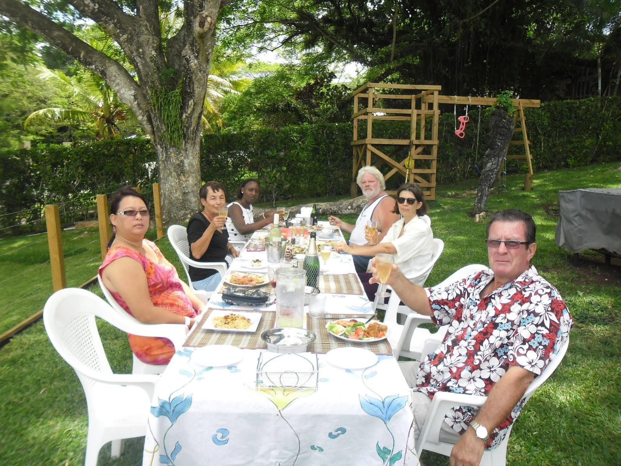 Quest Apartments Port Vila Exterior photo